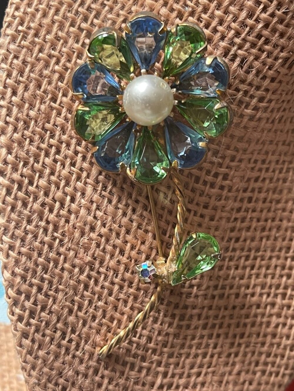 Vintage Gold-Tone Flower Brooch With Pearl Center & Blue-Green Glass Petals Flor